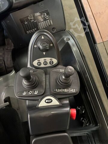 Electric 4-wheel forklift Still Still RX 60 45 / ZV - SS / Batterie 70 %