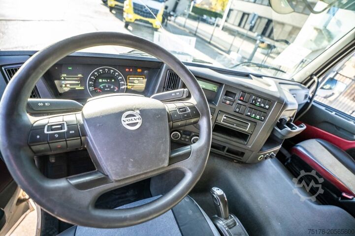 Standard tractor VOLVO FMX 460 GLOB + HYDR