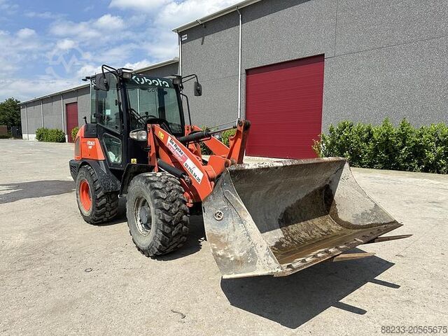 装载机 Kubota R065W
