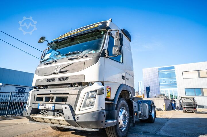 Standard tractor VOLVO FMX 460 GLOB + HYDR