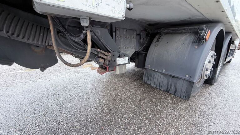 Koelwagen SCANIA P410 6x2 Kühlkoffer mit lbw + Anhänger Bj 2015