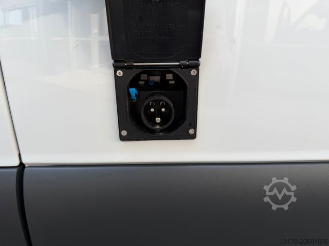 Refrigerator body van MERCEDES-BENZ Sprinter 317 CDI Frischdienst Fahr-/Standkühlung