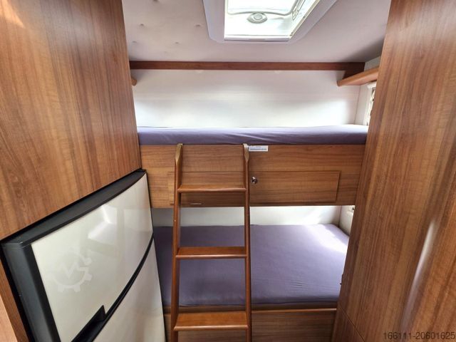 Alcove camper EURAMOBIL Terrestra TA 640 VB - Solar - Etagenbetten -