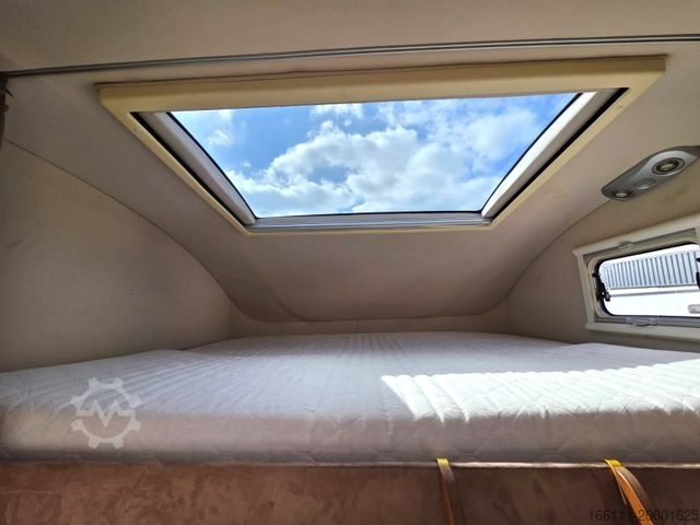 Alcove camper EURAMOBIL Terrestra TA 640 VB - Solar - Etagenbetten -