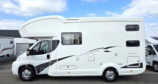 Alcove camper EURAMOBIL Terrestra TA 640 VB - Solar - Etagenbetten -