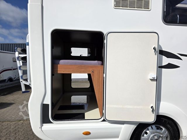 Alcove camper EURAMOBIL Terrestra TA 640 VB - Solar - Etagenbetten -