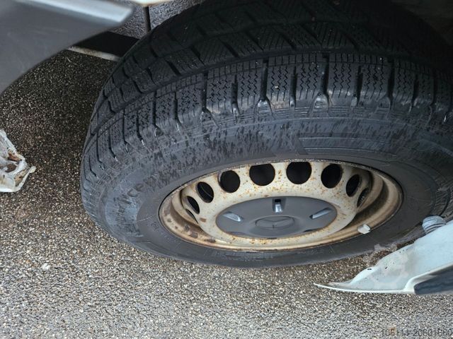 High top van MERCEDES-BENZ Sprinter II Kasten 318/319 CDI V6MAXI/KLIMA/AHK.