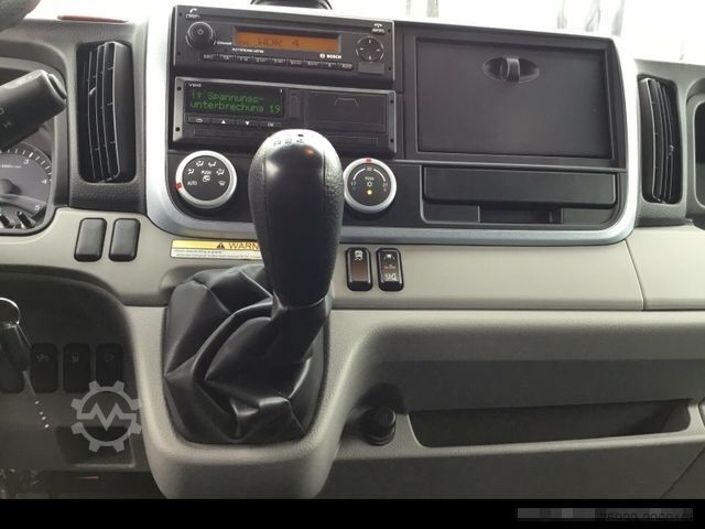 Box van FUSO Canter 7C18 Junge-Koffer mit LBW +Klimaautomatk