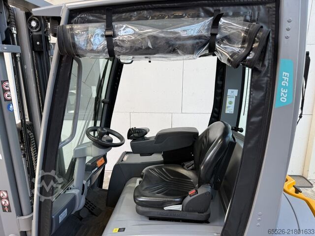 Electric 4-wheel forklift Jungheinrich EFG 320 / Halbkabine / 2194 Std.