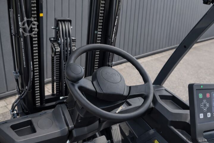 Motostivuitor Toyota Traigo 80 9FBM35T | 2024