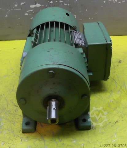 Getriebemotor 0,15 kW 42 U/min SEW-EURODRIVE R30DT71C6B