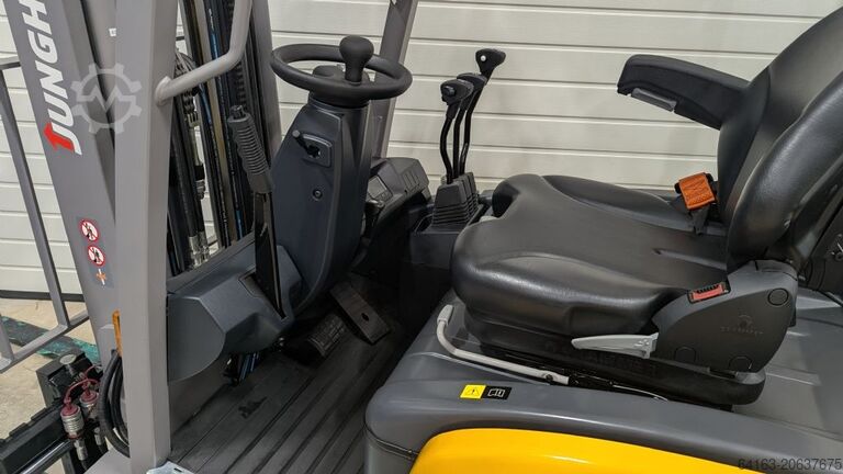 电动三轮叉车 Jungheinrich EFG BB 216k Ausstellungsstück