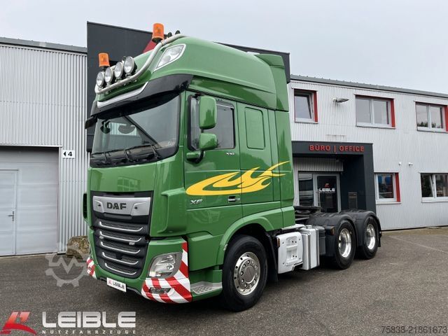 Standardni tegljač DAF XF 530 6x4 SSC*70to*2xTank*Standklima*Leder*