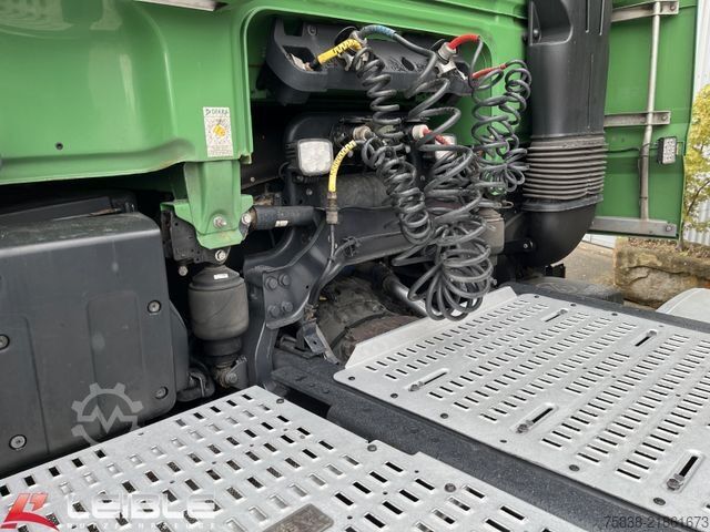Standardni tegljač DAF XF 530 6x4 SSC*70to*2xTank*Standklima*Leder*