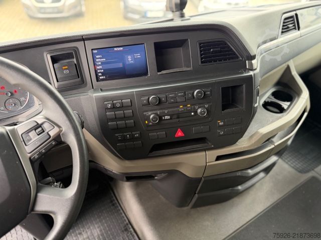Bīstamo materiālu kravas automašīna MAN TGX 18 SZM / 4x2 LLS
