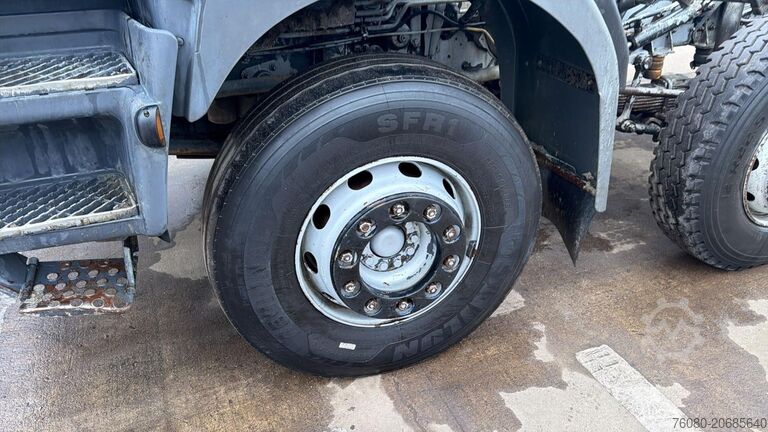 Fahrgestell mit Fahrerhaus Renault Kerax 400 (POMPE MANUELLE / LAMES / GRAND PONT ...