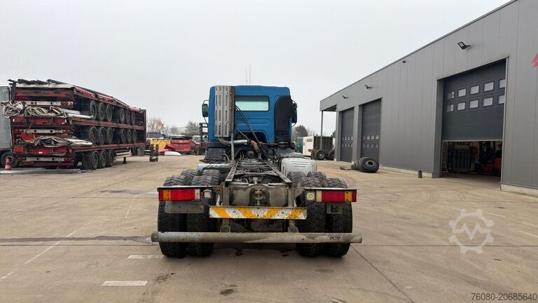 Fahrgestell mit Fahrerhaus Renault Kerax 400 (POMPE MANUELLE / LAMES / GRAND PONT ...