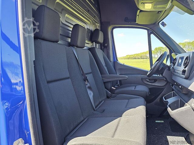 Kombi med högt tak MERCEDES-BENZ SPRINTER 315 CDI 43 AUT. L3H2