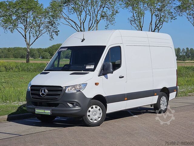 Augsta jumta universālis MERCEDES-BENZ SPRINTER 317 L2H2 Mbux RWD Euro6!
