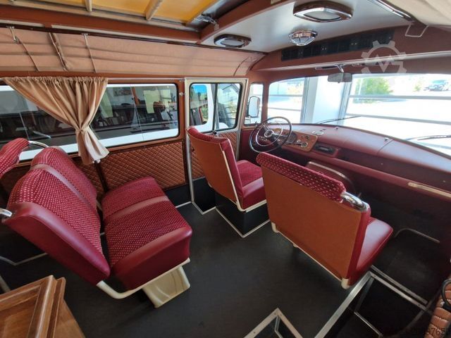 Минибус MERCEDES-BENZ Vorgänger Sprinter O 319 Samba mit Faltdach AC