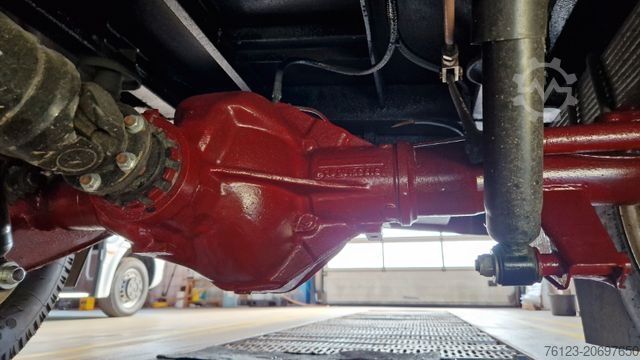 Минибус MERCEDES-BENZ Vorgänger Sprinter O 319 Samba mit Faltdach AC