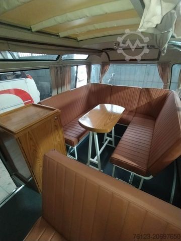 Минибус MERCEDES-BENZ Vorgänger Sprinter O 319 Samba mit Faltdach AC