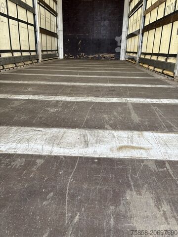 Сменный кузов с платформой и тентом Krone Jumbo 7,82m 3m hoch Hubdach + Edscha