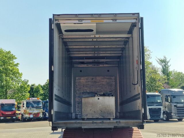 панельний фургон Schmitz Cargobull Frigo box Thermoking T-1000R - Bi Temp/Double S...