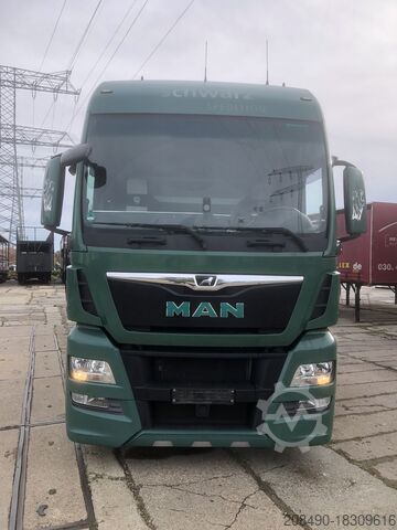 Veoauto BDF Jumbo rongi libisev tent MAN TGX 26.440