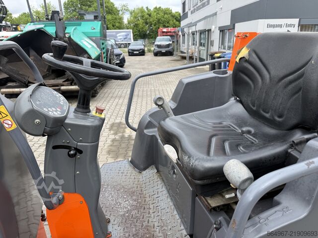 Kombiwalze Hamm HD14 VT Kombiwalze 34,6 kW Kantenschneid