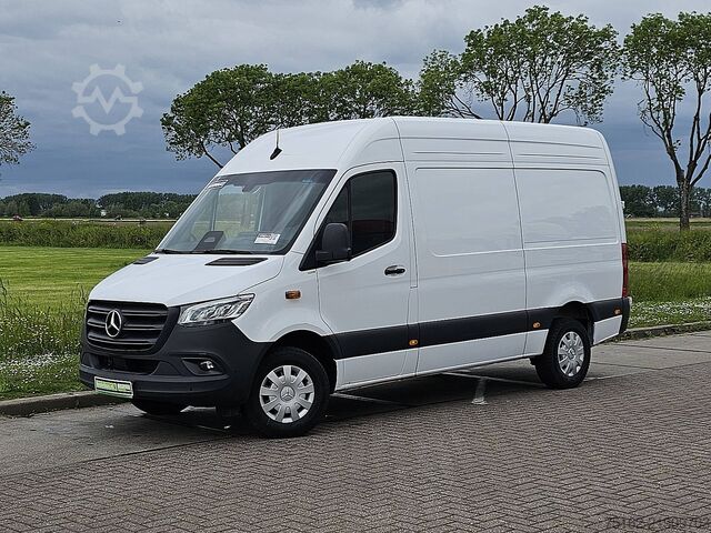 Aukšto stogo universalas MERCEDES-BENZ SPRINTER 317 L2H2 Mbux10 LED
