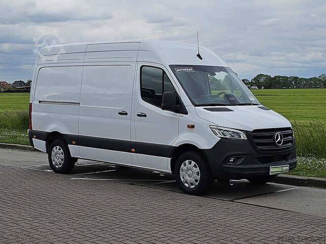 Aukšto stogo universalas MERCEDES-BENZ SPRINTER 317 L2H2 Mbux10 LED