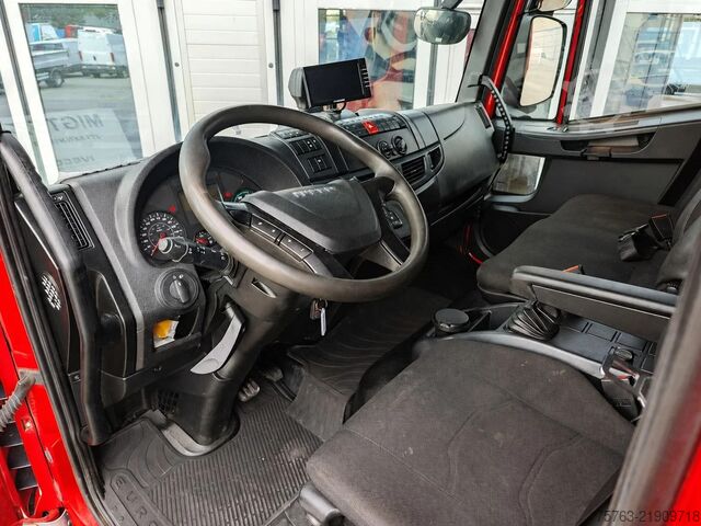 Transport av storfe Iveco Eurocargo 150.320 - Finkl Livestock box - Autom...