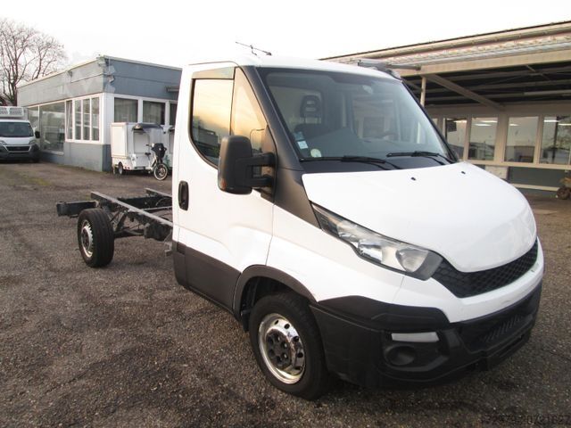 Transporter Fahrgestell IVECO 35 S13*Fahrgestell*Ohne Getriebe*