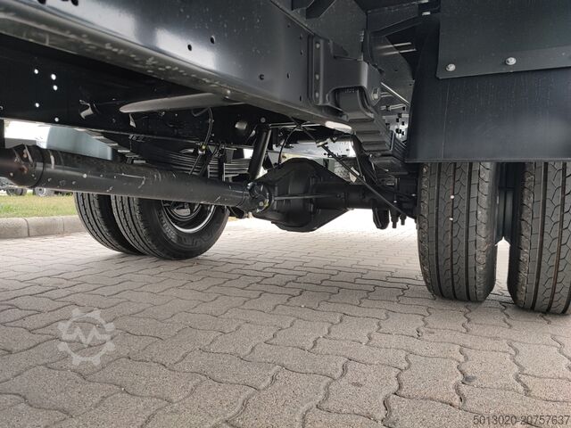 Ciężarówka z platformą Iveco DAILY 70C18H