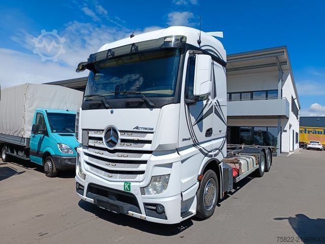 Camión con caja móvil MERCEDES-BENZ Actros 2542 / Volumen / German / wenig KM