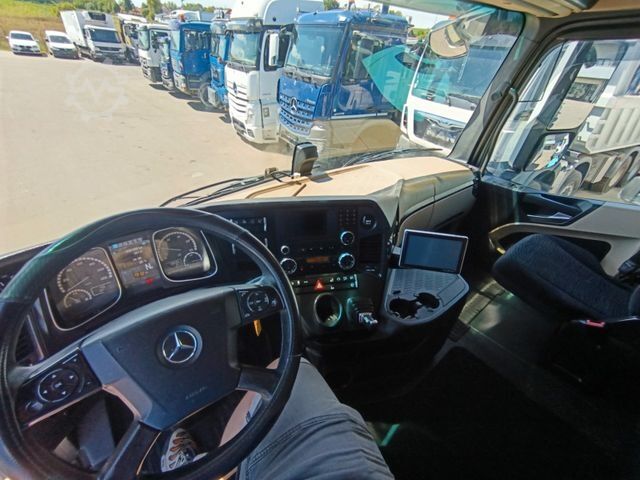 Camión con caja móvil MERCEDES-BENZ Actros 2542 / Volumen / German / wenig KM