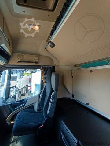 Camión con caja móvil MERCEDES-BENZ Actros 2542 / Volumen / German / wenig KM