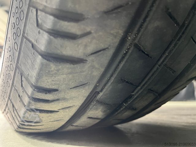 Minibus VOLKSWAGEN CRAFTER 2.0 TDI 9 SITZER 2X STANDHZG. KLIMA PDC