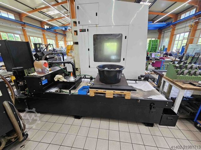 Pionowe centrum obróbcze Hurco VMX 64