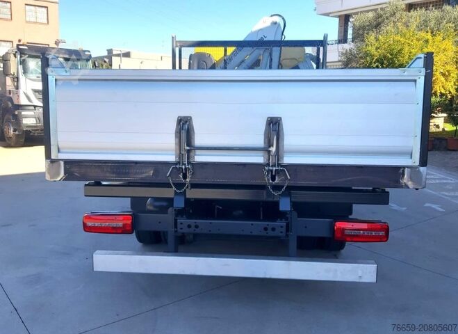 Camión volquete DAF LF 230 FA (12t)