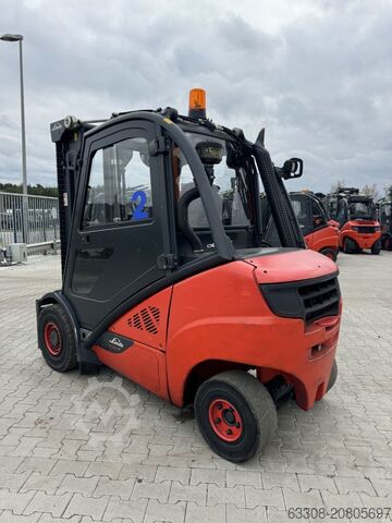Empilhadeira diesel Linde H30D-02