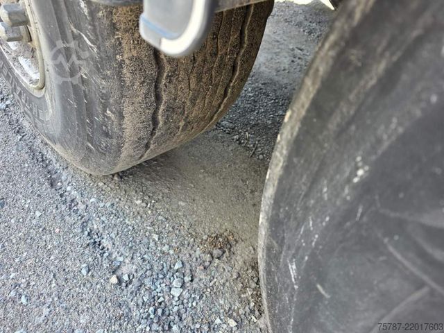 Semiremorcă basculantă WIELTON 50 cbm Getreidemulde, Pendelklappe,Kornschieber