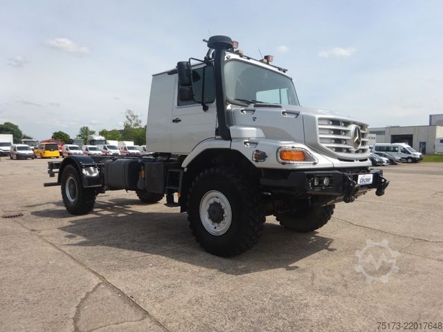 Chasis de camión MERCEDES-BENZ Zetros 1833 4x4 AHK Standhzg Automatik