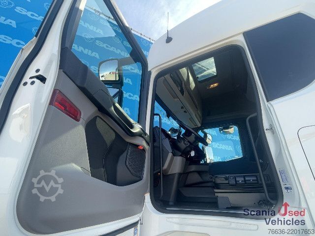 Standardni tegljač Scania R 460 A4x2NA DIFF-L RETARDER SUPER PARK AIRCO ACC