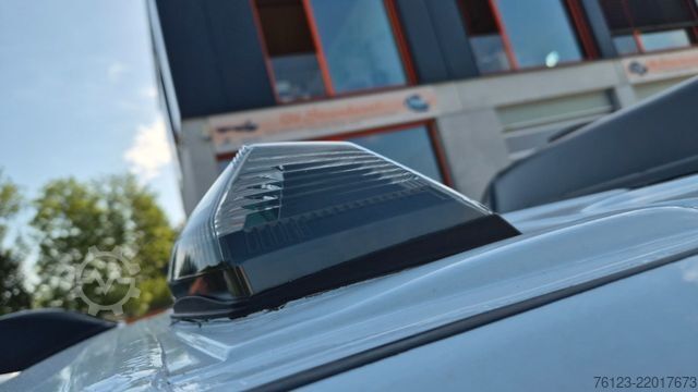 Minibus MERCEDES-BENZ Sprinter 515 Heckniederflur 2 x vorhanden