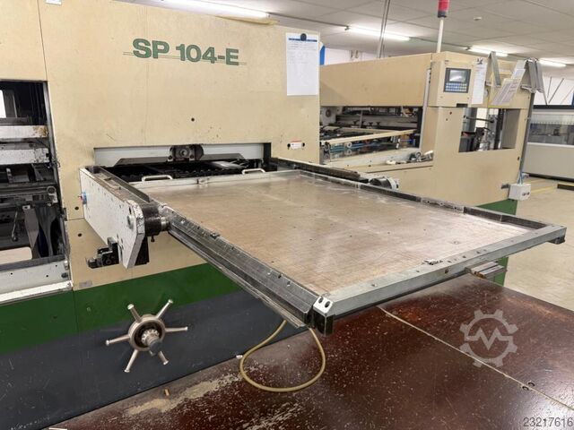 Děrovací stroj Bobst Autoplaten SP 104-E