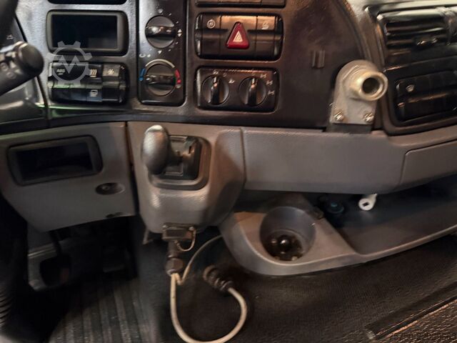 Altro MERCEDES-BENZ Actros 2036 4x4 Hiab Kran- Funk- Kipper- Klima-