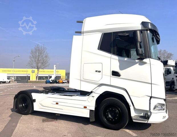 मानक ट्रैक्टर यूनिट DAF XG 530 FT