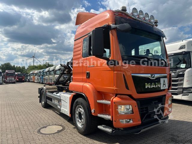 Kamion me krah të lëvizshëm për kontejnerë MAN TGS 18.500 Abroller HIAB XR72 CITY Navi LGS